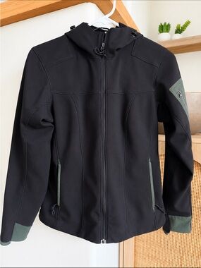 Arc'teryx Black Softshell Hooded Jacket with Grey Accents